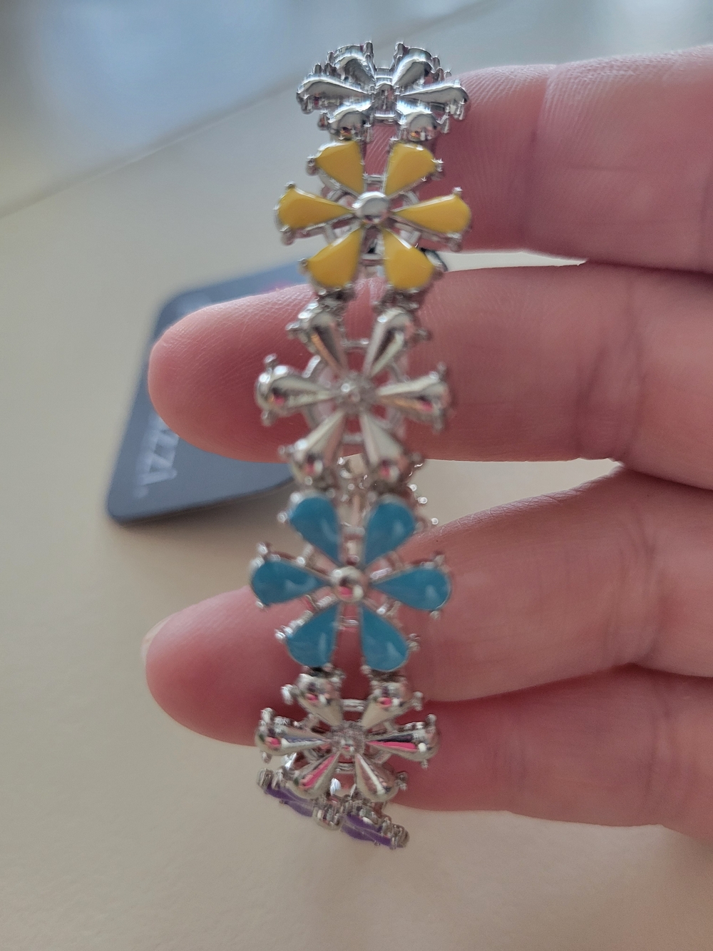 Paparazzi Bright Enamel Multi-Flower Necklace &  - Bracelet - Picture 3 of 3